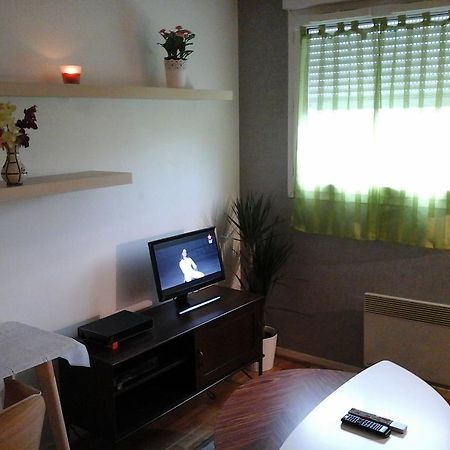 Beau Studio Noisy-Le-Grand Apartment Bilik gambar